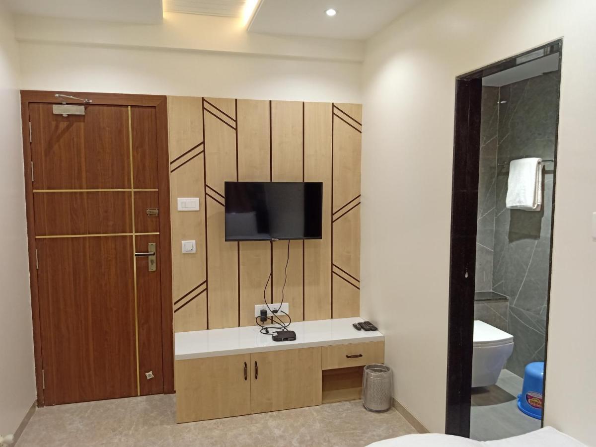 Hotel Suvarnam Residency Ахмеднагар Екстер'єр фото